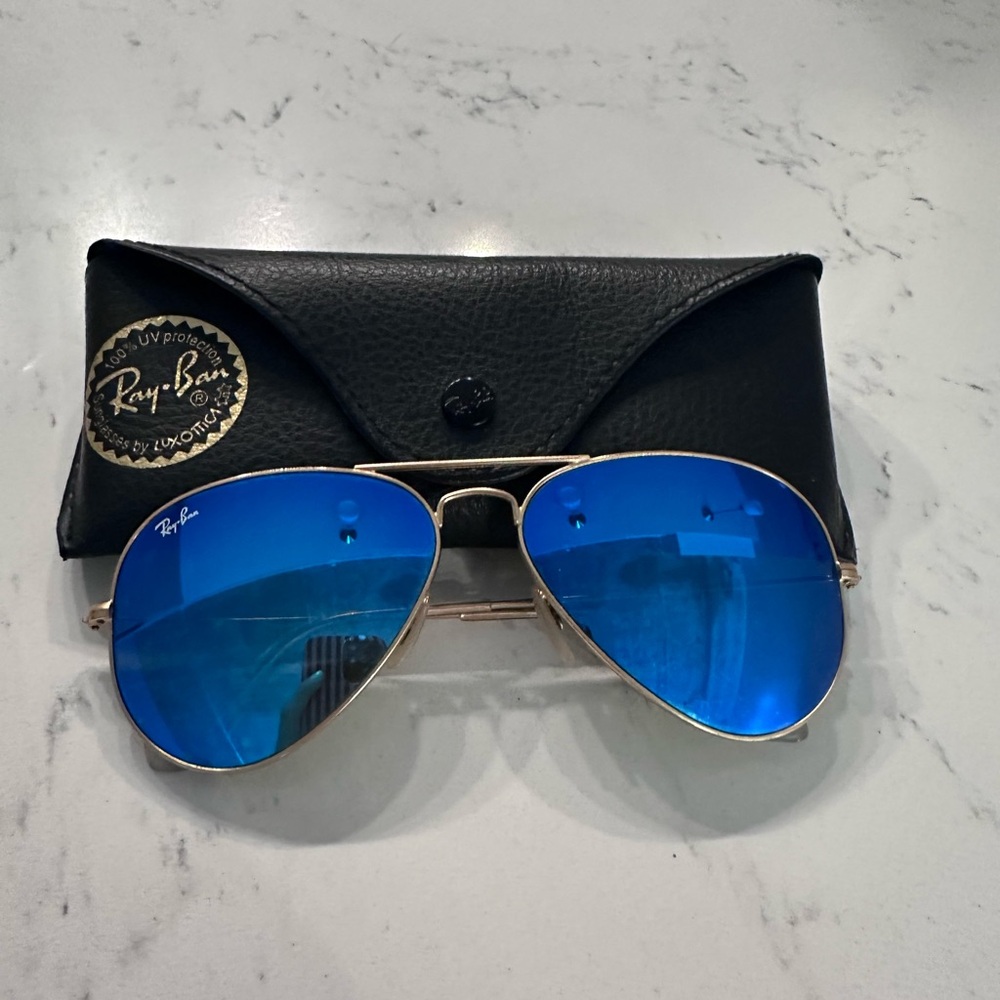 Ray-Ban Gold Frame Aviator Sunglasses with Blue Mirrored Lenses